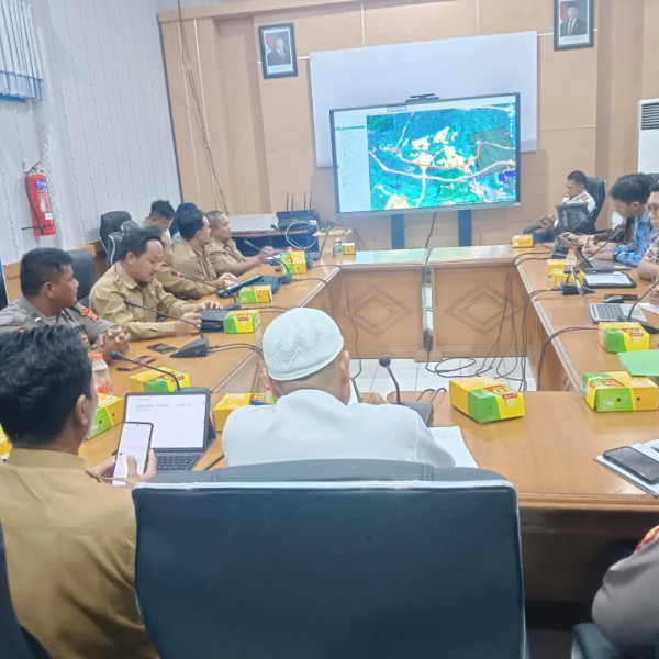 Menghadiri Undangan Permohonan Pengalihan Akses Jalan Kabupaten ke Jalan Baru di Dinas Perhubungan Kabupaten Kutai Timur.  (22 September 2025)