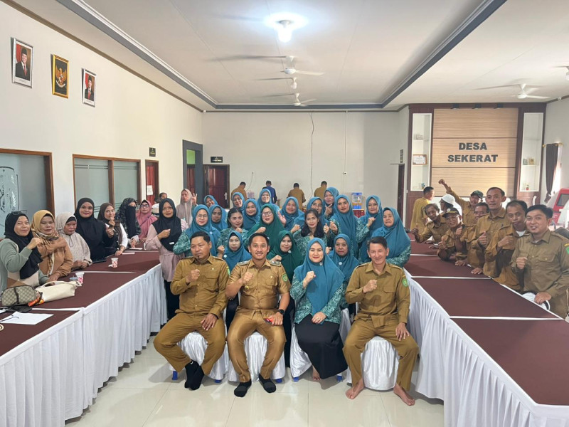 PEMBENTUKAN KELOMPOK DASAWISMA DESA SEKERAT (Sekerat, 3 November 2025)