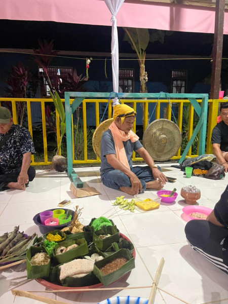RITUAL ADAT BELIAN KUTAI PESISIR