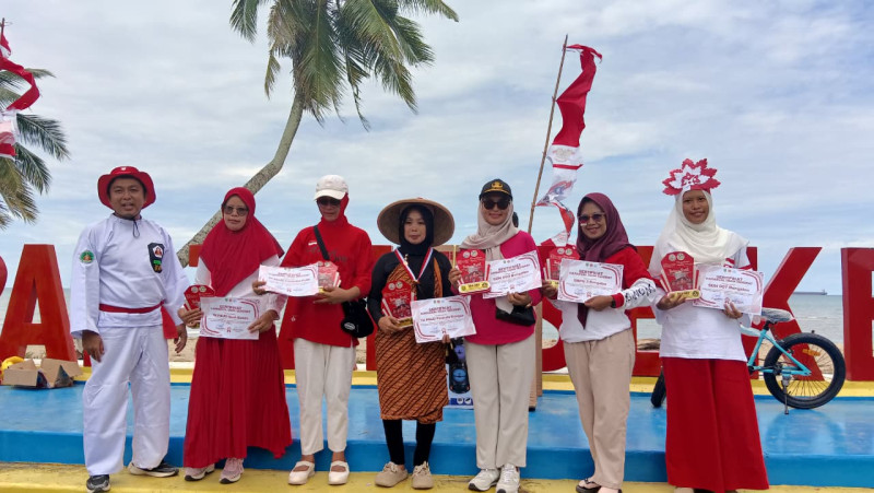 Penyerahan Hadiah Lomba 17 Agustus, Plakat Pendidikan dan Doorprize Karnaval