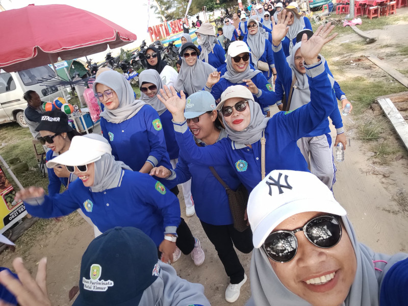 Jalan Santai dan Senam Pagi  Dalam Rangka Festival Sekerat Nusantara IV Tahun 2025