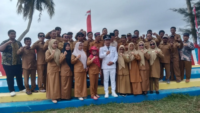 Pemerintah Desa Sekerat, BPD, LPM, Dusun Se Desa Sekerat dan Ketua RT  merayakan kemerdekaan HUT RI ke 80. Merdeka 🔥🔥🔥