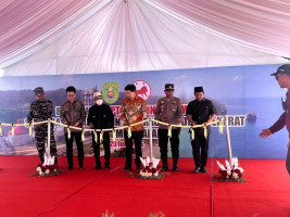 Peresmian Semenisasi Jalan Desa oleh PT Kobexindo Cement